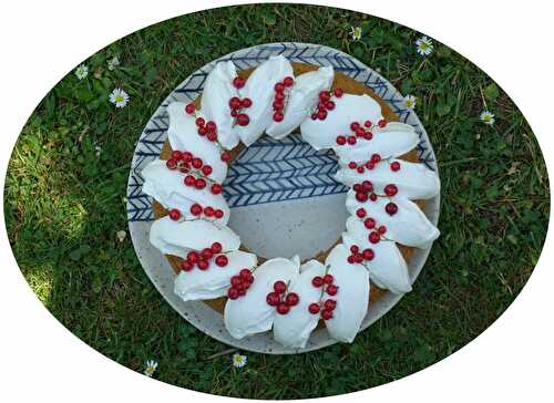 Gâteau à la compote de pomme, miel, crème de coco & fleur d'oranger