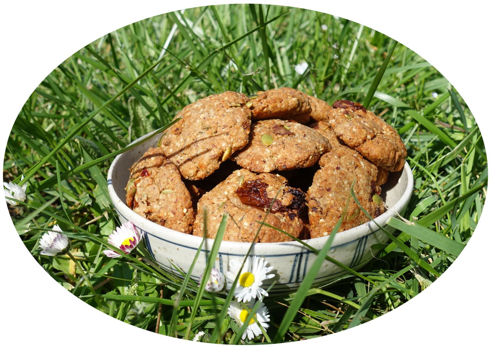 Cookies vegan salés aux tomates séchées, amandes & graines de courge - IG Bas