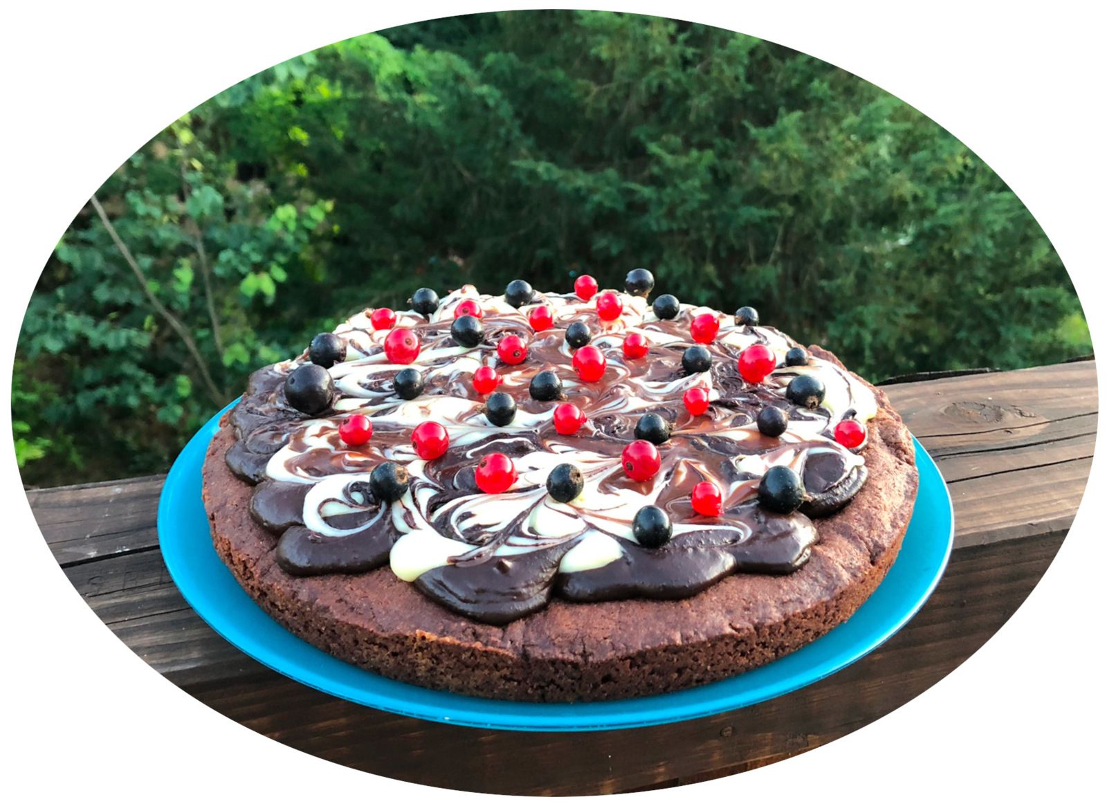 Tarte 3 chocolats & petite touche de fruits rouges