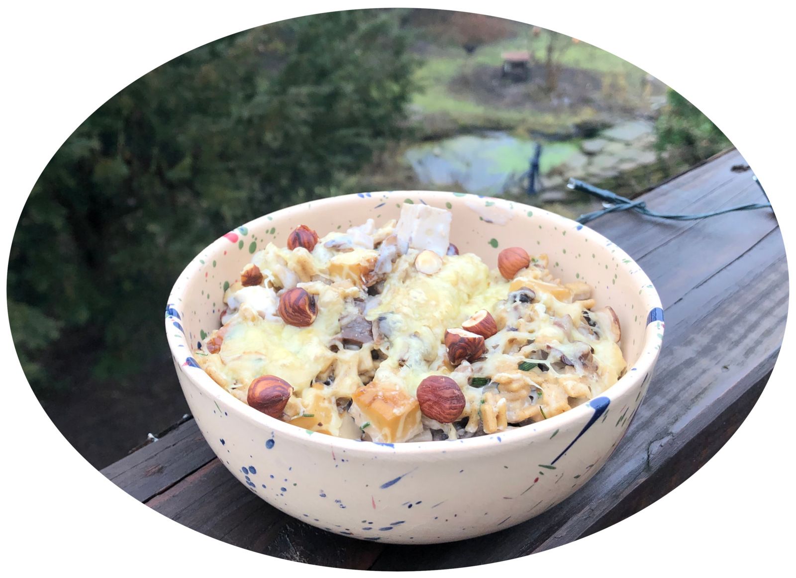 Gratin de crozets aux champignons, tofu fumé & noisettes