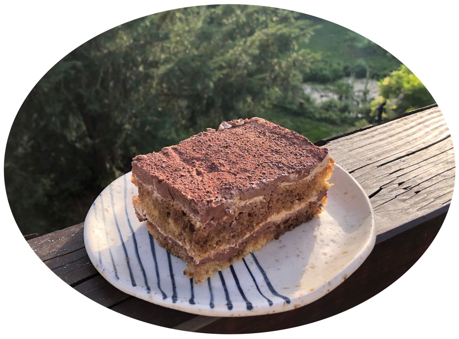 Comme un opéra : génoise, ganache chocolat & mousse coco-café 