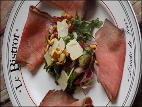 Boeuf en salade et sa vinaigrette au basilic