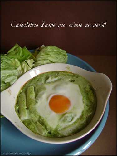 Cassolette d'asperges, crème au persil