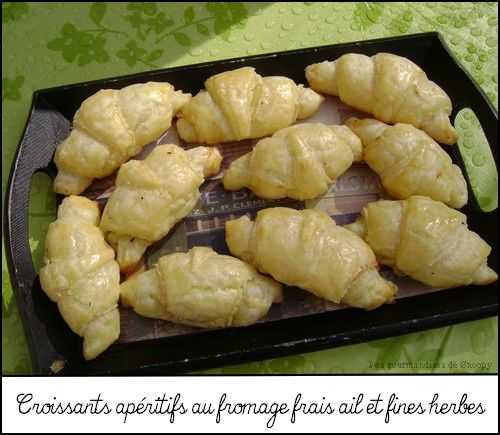 Croissants apéritifs au fromage frais