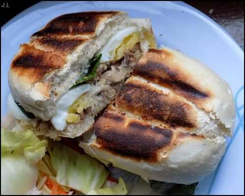 Croque sardine et oeuf dur