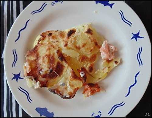 Gratin de pommes de terre au saumon