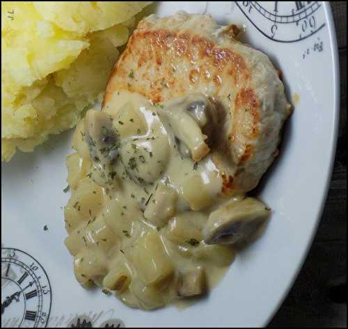 Mignonettes de porc sauce champignons poires