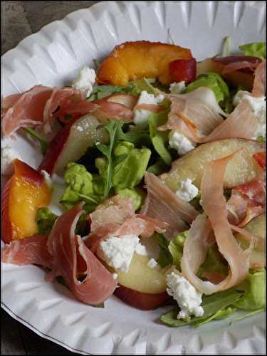 Salade au jambon et nectarines