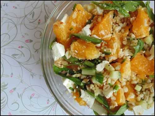 Salade d'ebly à l'orange et à la feta