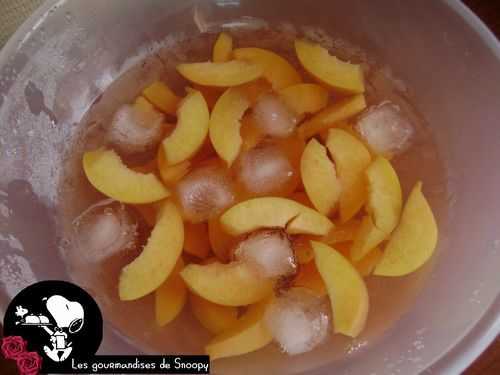 Soupe de pêches au vin blanc