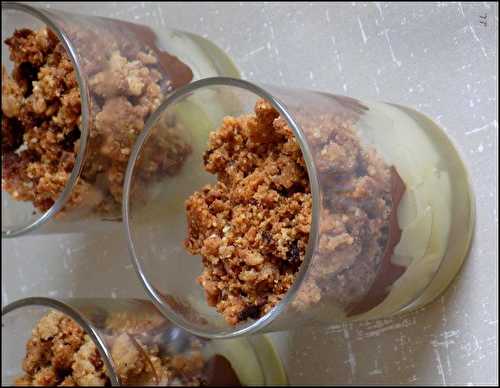 Verrine poire-Nutella crumble noisettes