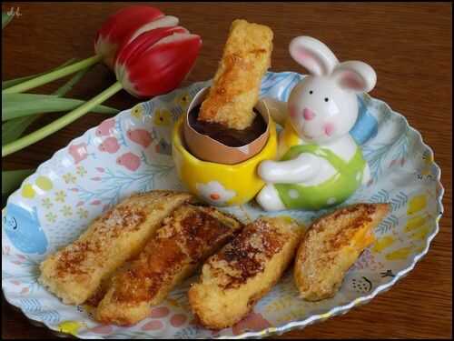 Oeufs au chocolat et mouillettes de pain perdu