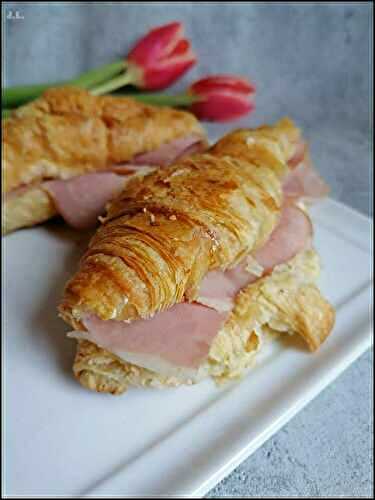 Croissants jambon-fromage 