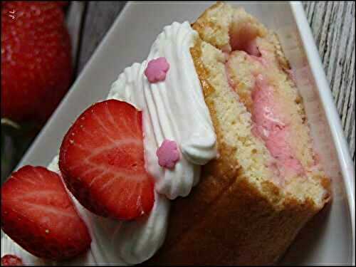 Biscuit roulé aux fraises