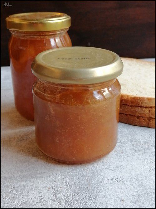 Confiture de rhubarbe-orange-pomme 