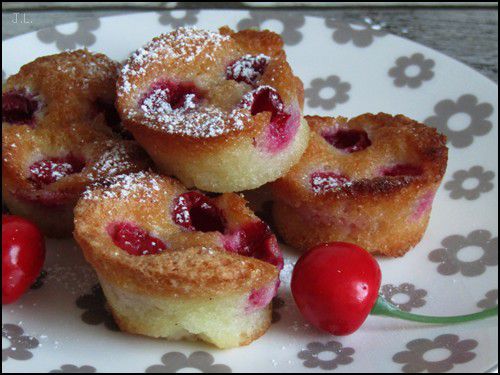 Financiers à la cerise 