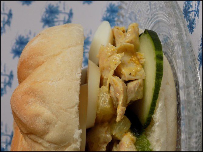 Sandwich poulet curry