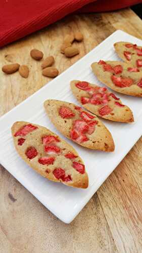 FINANCIERS BARQUETTES FRAISES HUILE OLIVE SANS GLUTEN - UNE TOULOUSAINE EN CUISINE