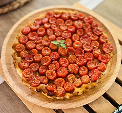 TARTE TATIN AUX TOMATES CERISES CONFITES