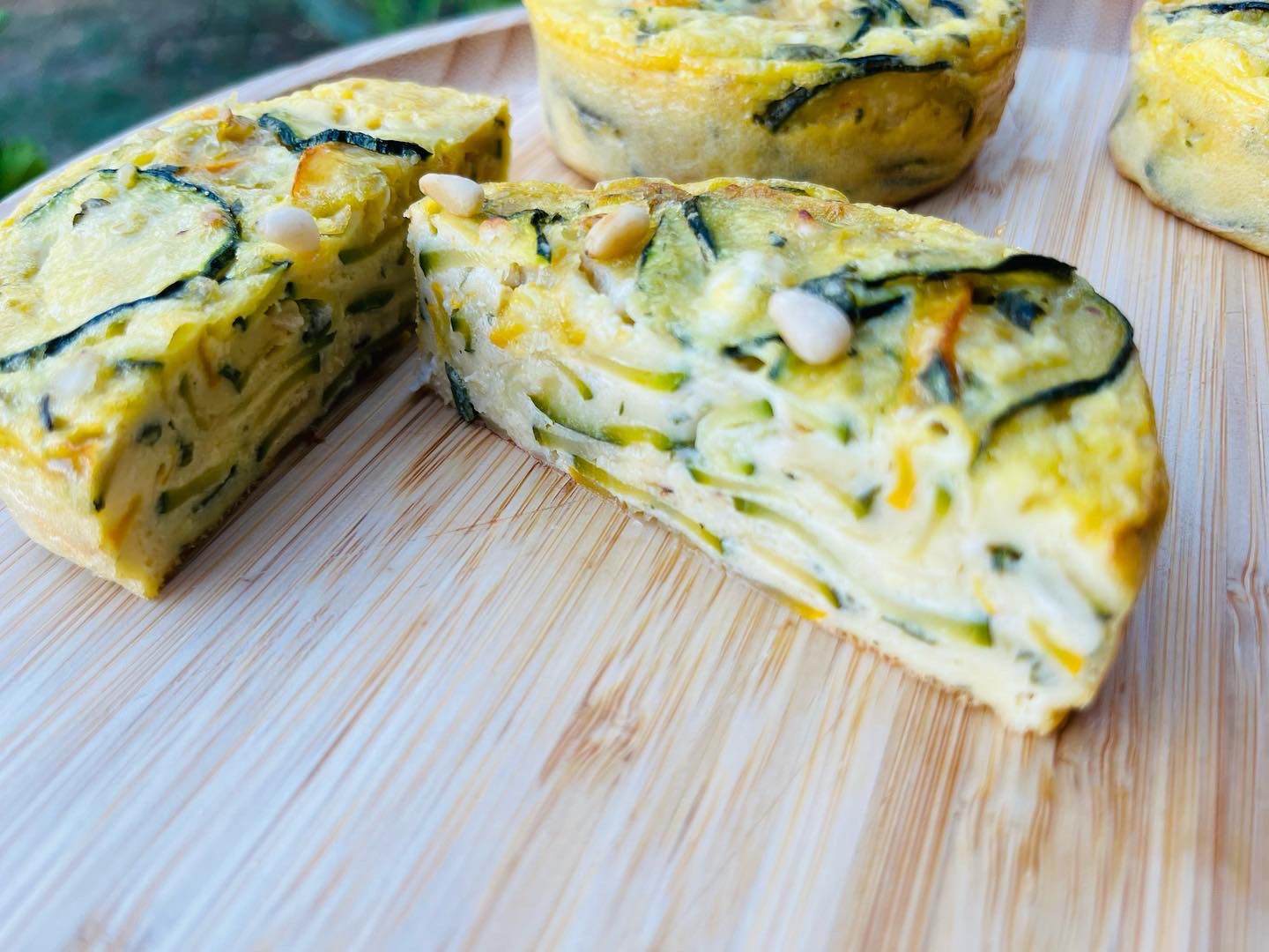 PAINS DE COURGETTES BASILIC ET FROMAGE FRAIS