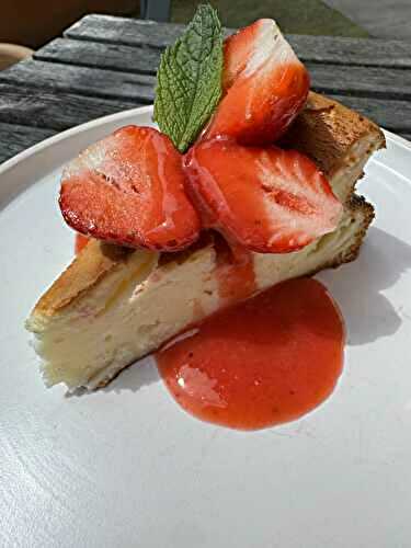 GATEAU FROMAGE BLANC AUX FRAISES