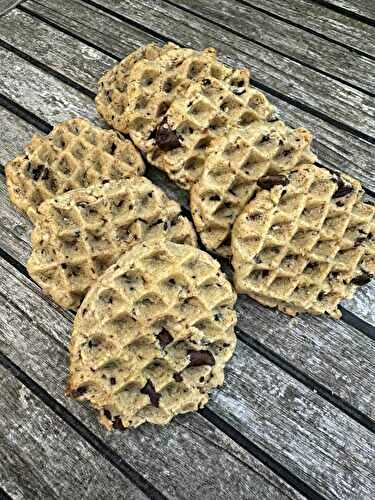 COOKIES CRISPY CHUNKS ET NOISETTES