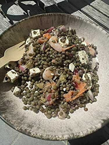 SALADE VERTE DE LENTILLES AUX CREVETTES ET SAUMON FUME