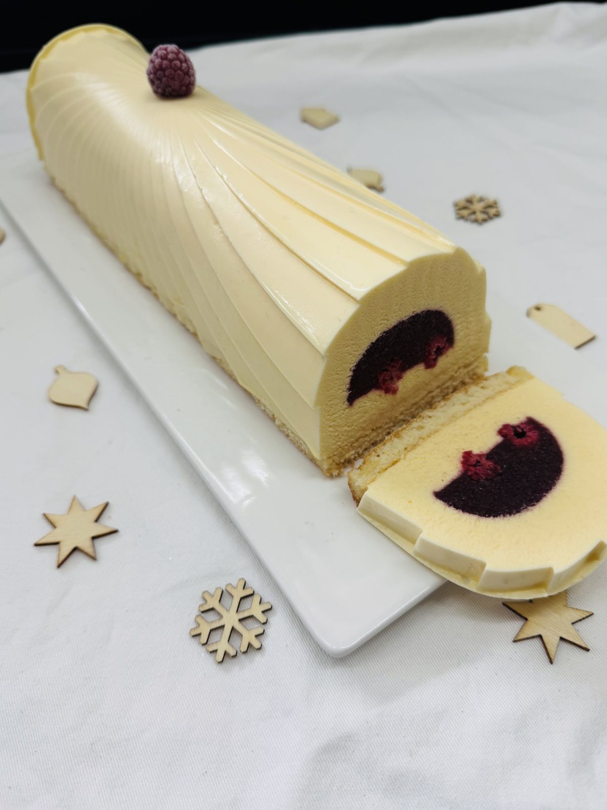 BUCHE LEGERE FROMAGE BLANC FRAMBOISES AVEC OU SANS GLUTEN