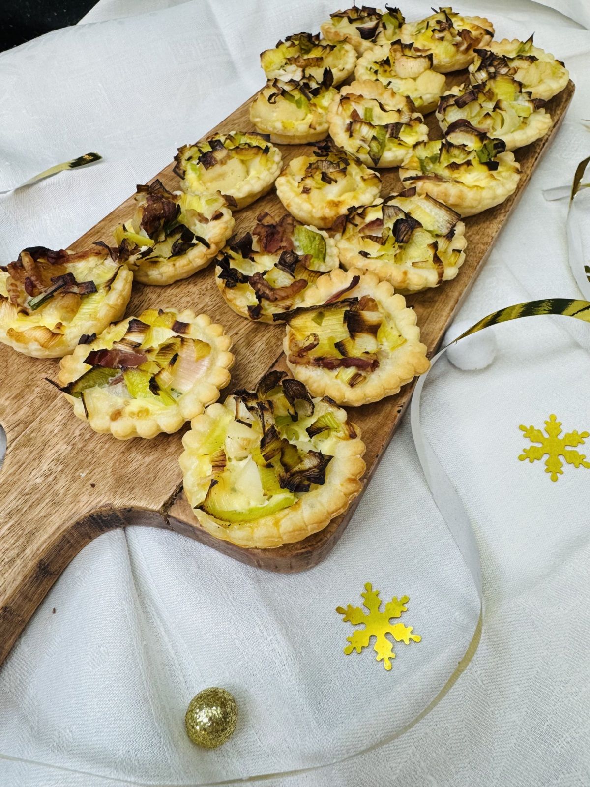 MINI TARTELETTES POIREAUX PETONCLES