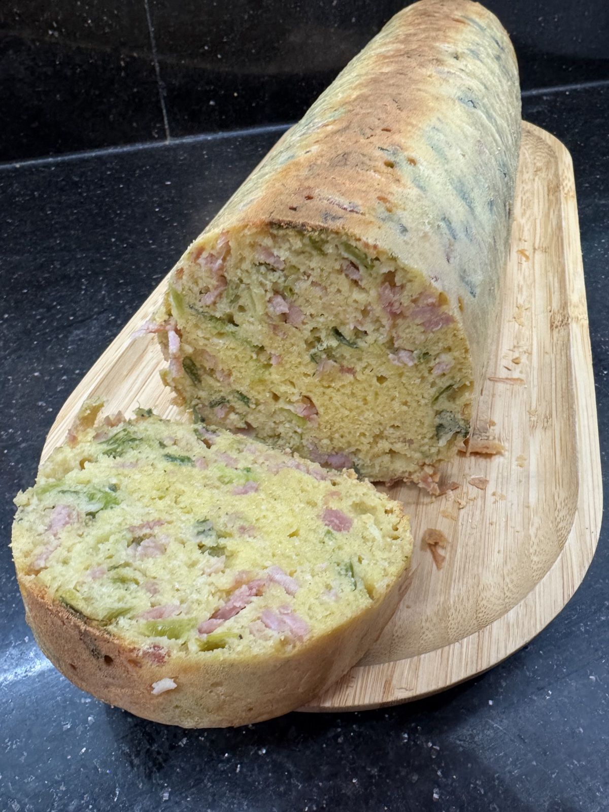 CAKE POIREAUX JAMBON COMTE