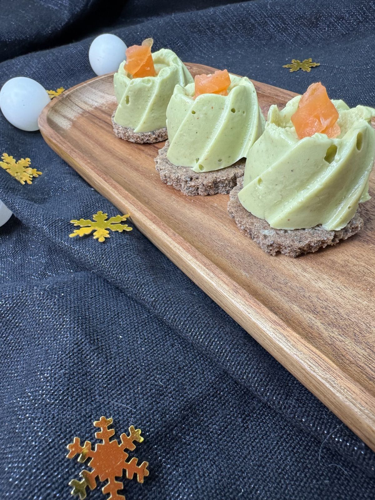 MINI PANACOTTA A L'AVOCAT ET TRUITE FUMEE