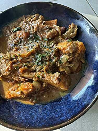 TAJINE DE PINTADE FRUITE ET AUX EPICES DOUCES DE NOEL