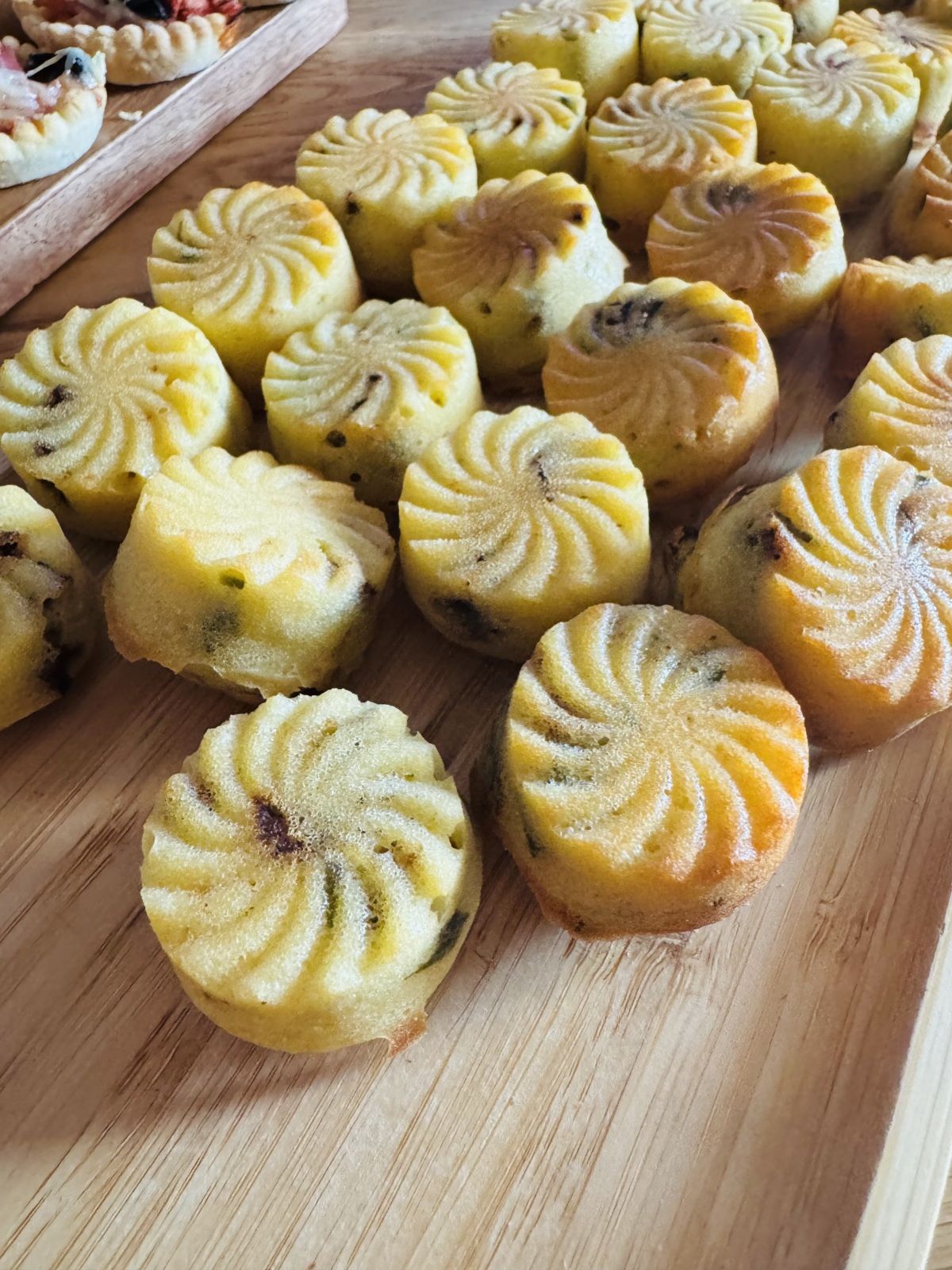 MINI CYLINDRE TOMATES SECHEES PARMESAN BASILIC
