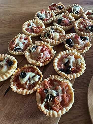 MINI PIZZAS APERO