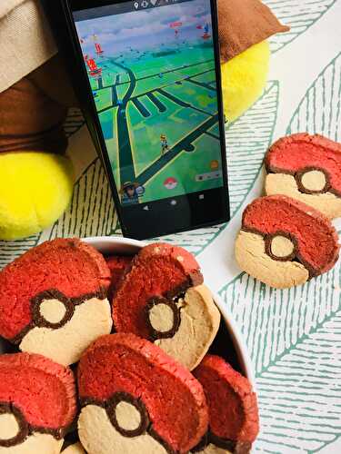 Biscuits sablés « Pokéball »