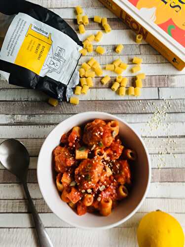 Boulettes de poulet et ditalini à la sicilienne