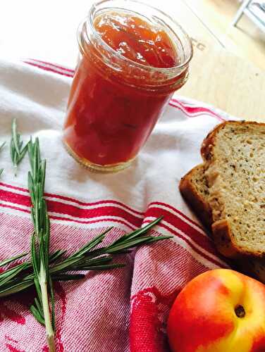 Confiture de nectarines au romarin 