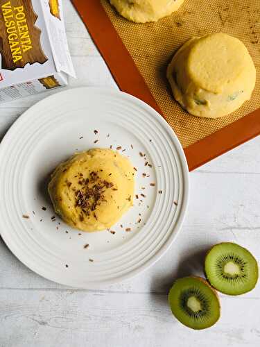 Flan de polenta au lait de coco et aux fruits frais