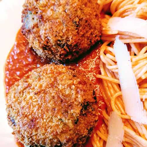 Boulettes panées de porc et riz au cœur coulant de fromage