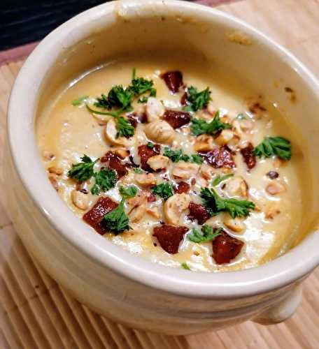 Velouté de chou fleur au chorizo et noisettes