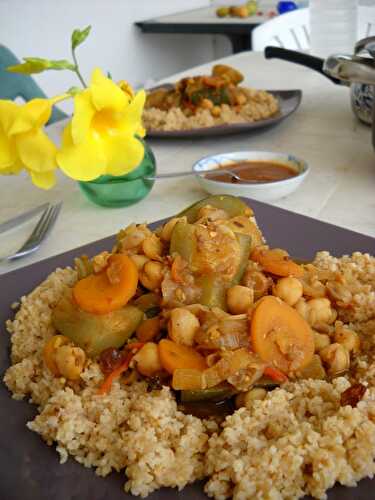 Couscous courgettes, pommes de terre, pois chiches…