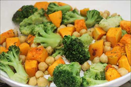 Plat léger pour lendemain de fête : poélée de courge et brocolis aux pois chiches