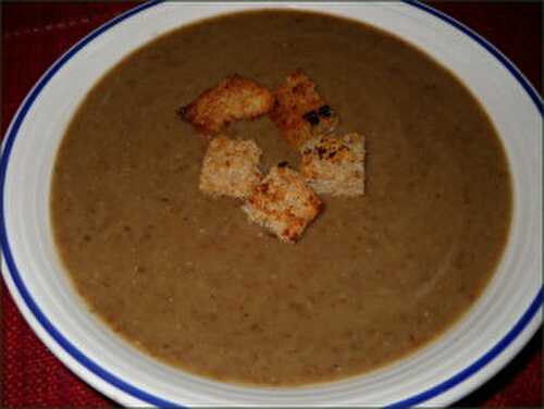 Pure soupe de lentille au gingembre – VégéCarib