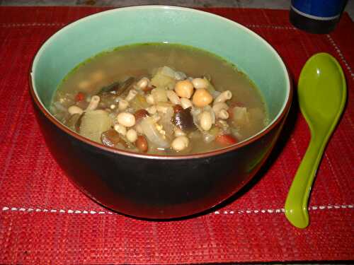 Soupe minestrone végétarienne