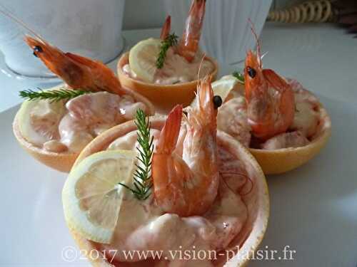 Pamplemousse aux crabes et crevettes roses