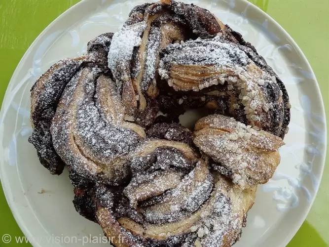 Tresse feuilletée au chocolat noir