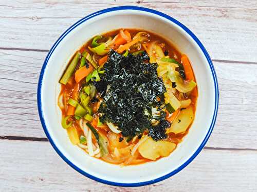 Jang Kalguksu - soupe de nouilles coréenne épicée