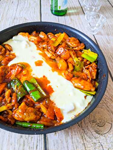 Dakgalbi - Poulet sauté épicé coréen