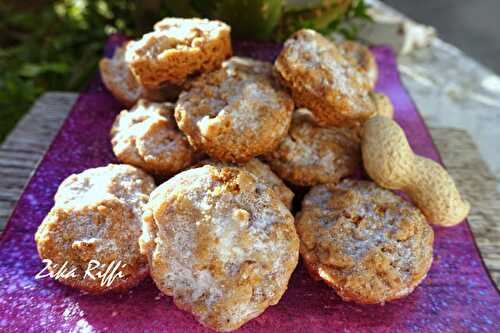 BISCUITS-PETITS FOURS AUX CACAHUETES BY ZIKA RIFFI