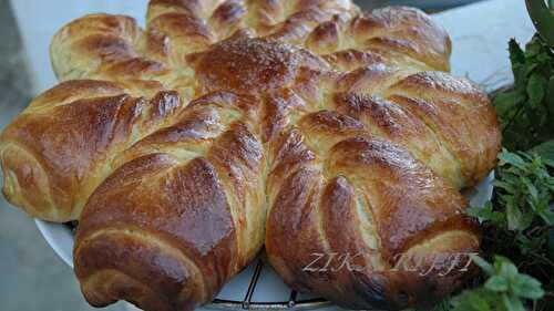 BRIOCHE FAÇONNAGE FLOCON DE NEIGE